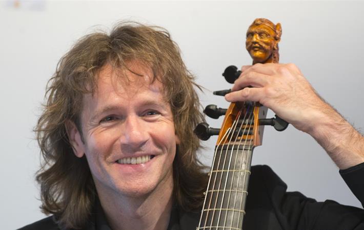 Talent voor toeval door gambist Ralph Rousseau in de Vroone